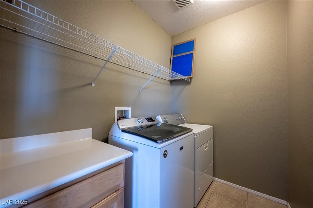 9312 Poseidon Valley, Las Vegas, NV 89178