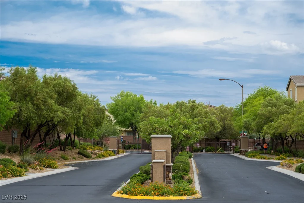 9312 Poseidon Valley, Las Vegas, NV 89178