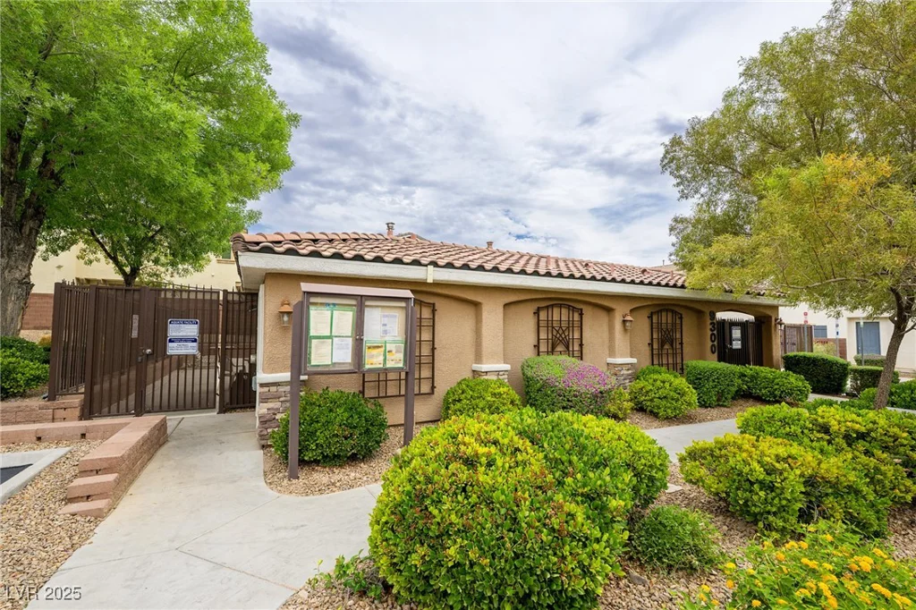 9312 Poseidon Valley, Las Vegas, NV 89178