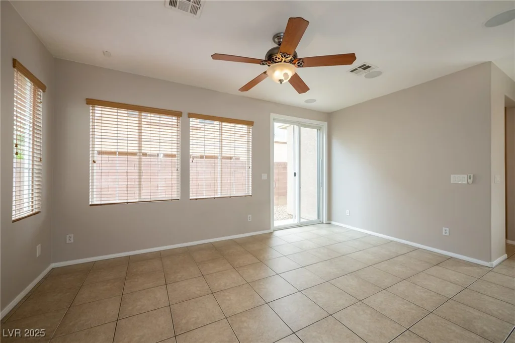 9312 Poseidon Valley, Las Vegas, NV 89178