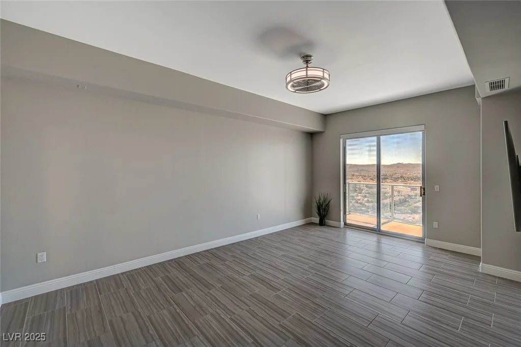 8255 Las Vegas, Las Vegas, NV 89123