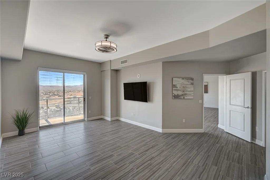 8255 Las Vegas, Las Vegas, NV 89123