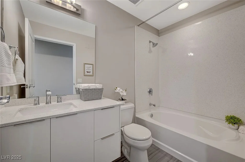 8255 Las Vegas, Las Vegas, NV 89123