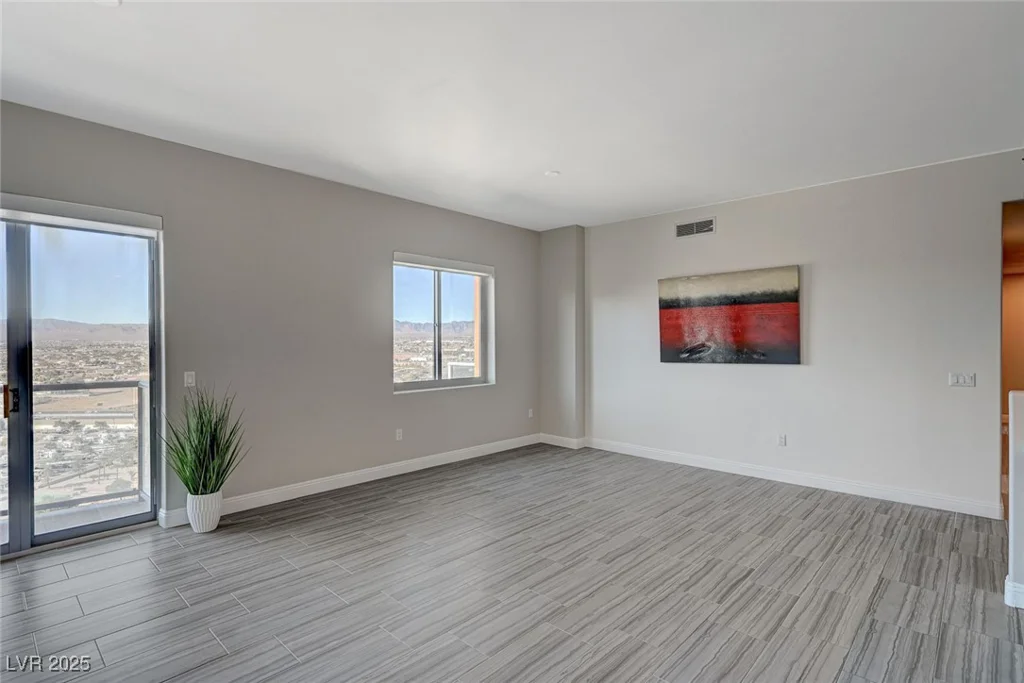 8255 Las Vegas, Las Vegas, NV 89123