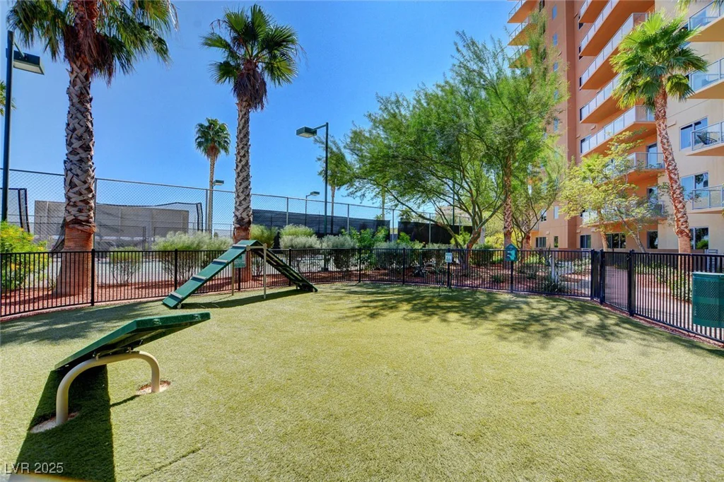 8255 Las Vegas, Las Vegas, NV 89123