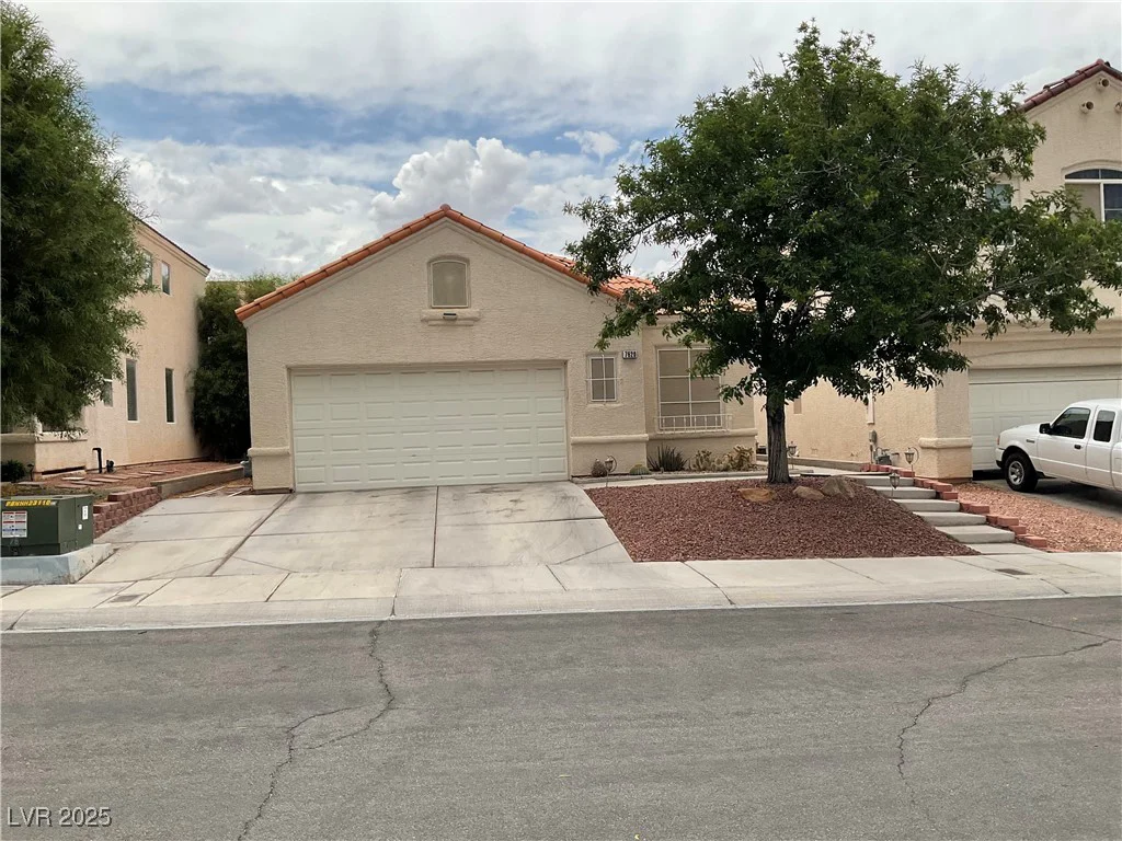 7620 Donald Nelson, Las Vegas, NV 89131