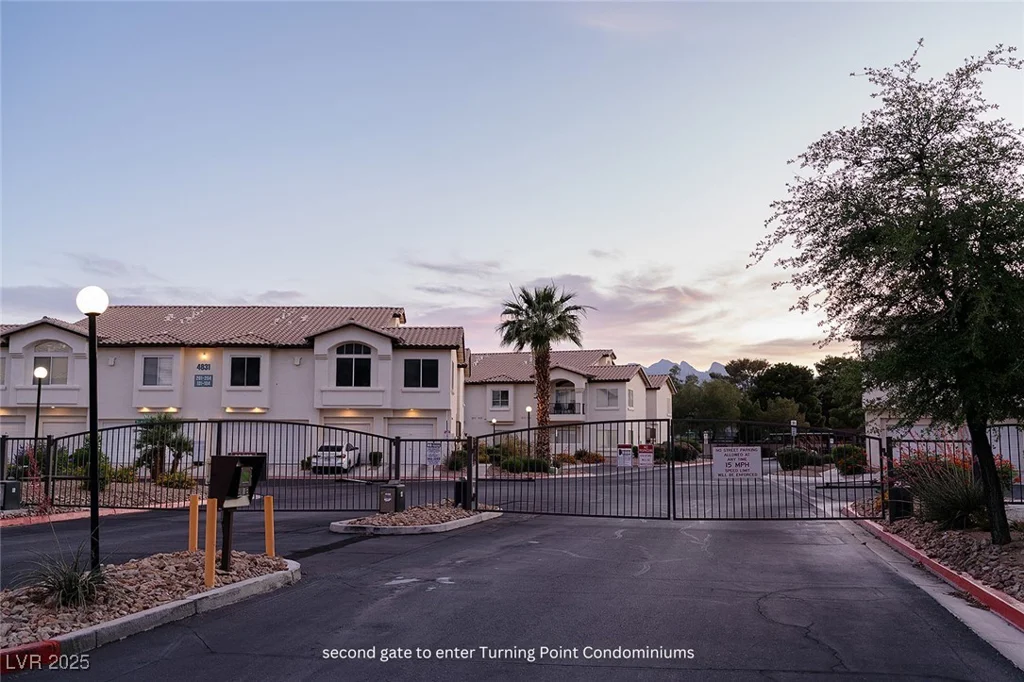 4970 Black Bear, Las Vegas, NV 89149