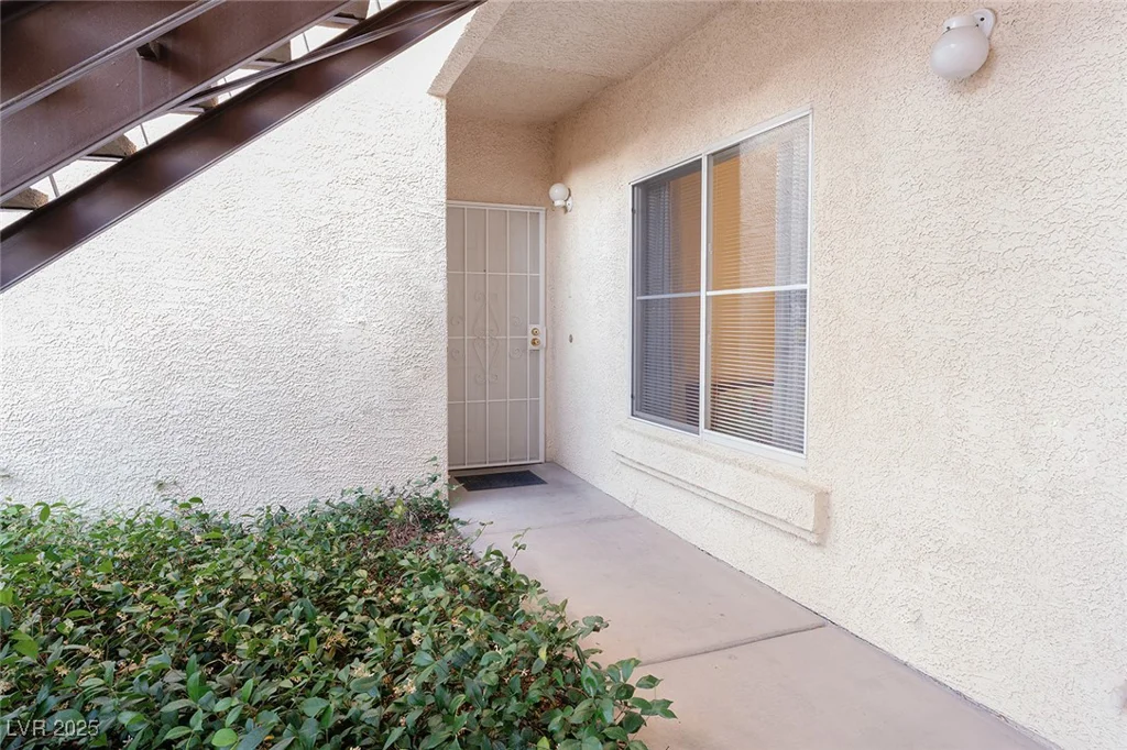 4970 Black Bear, Las Vegas, NV 89149