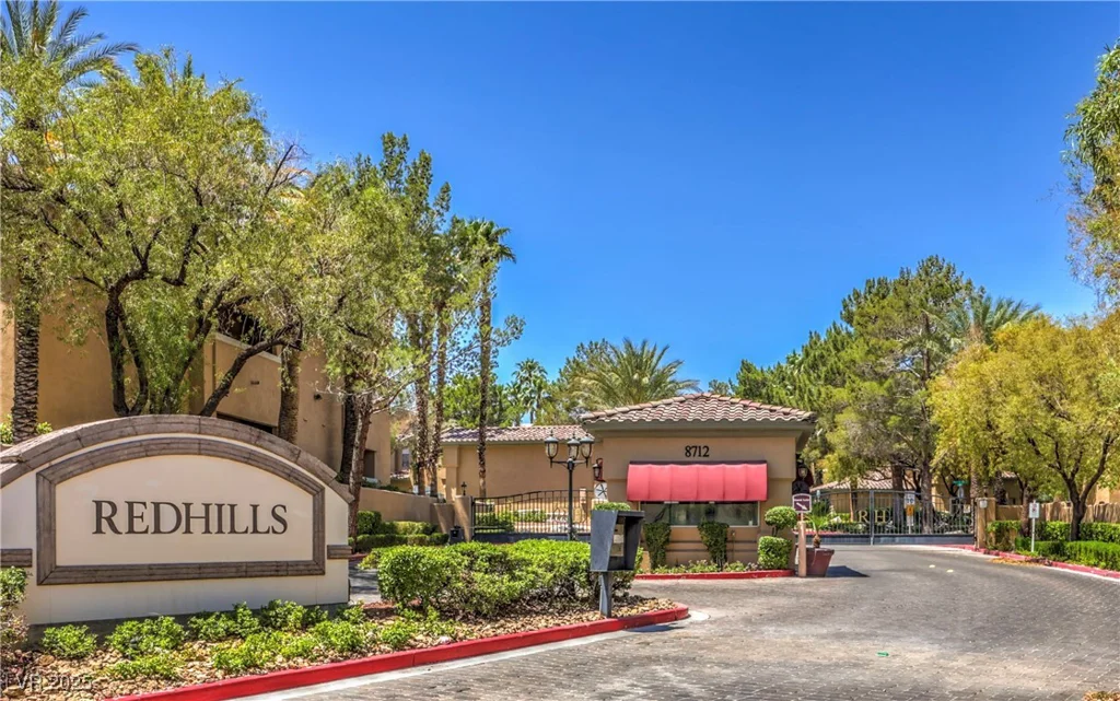 8737 Red Brook, Las Vegas, NV 89128