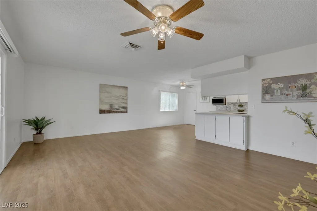 415 Emerald, Henderson, NV 89002