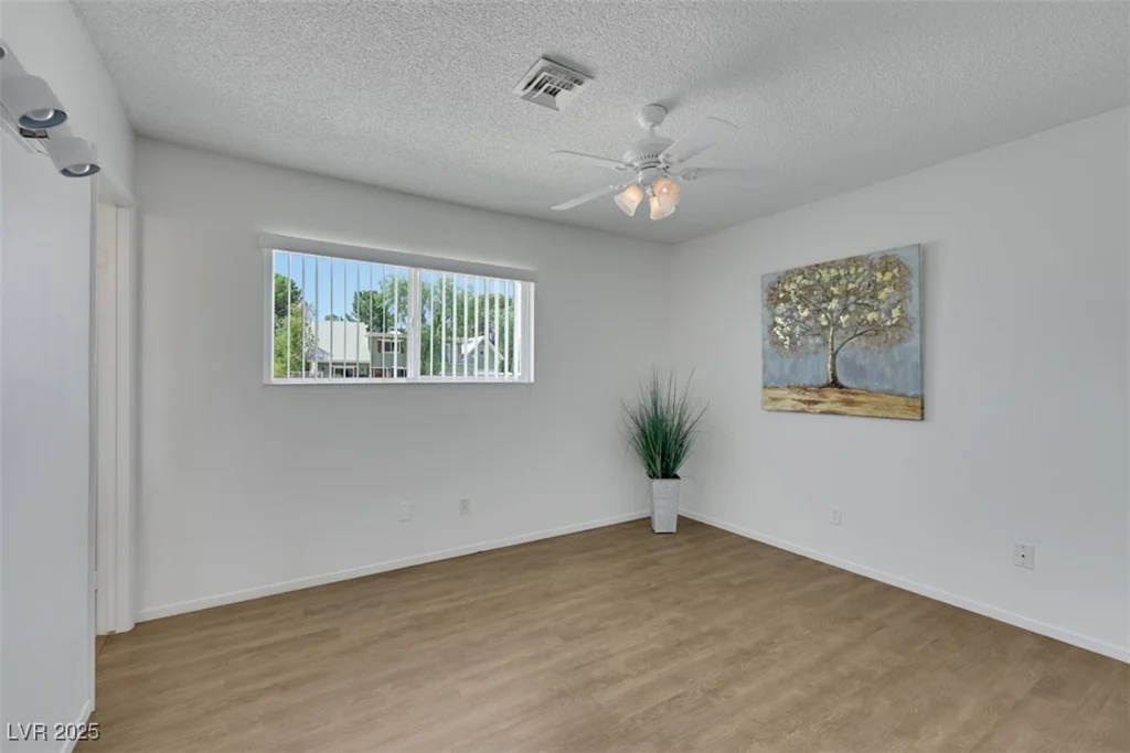 415 Emerald, Henderson, NV 89002
