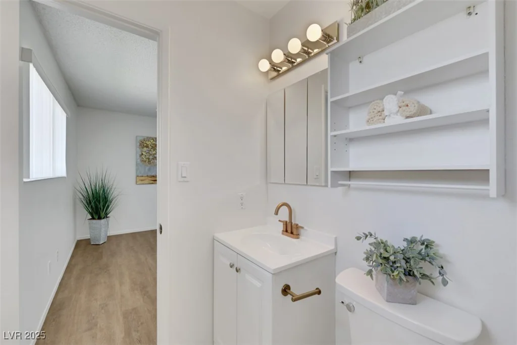 415 Emerald, Henderson, NV 89002