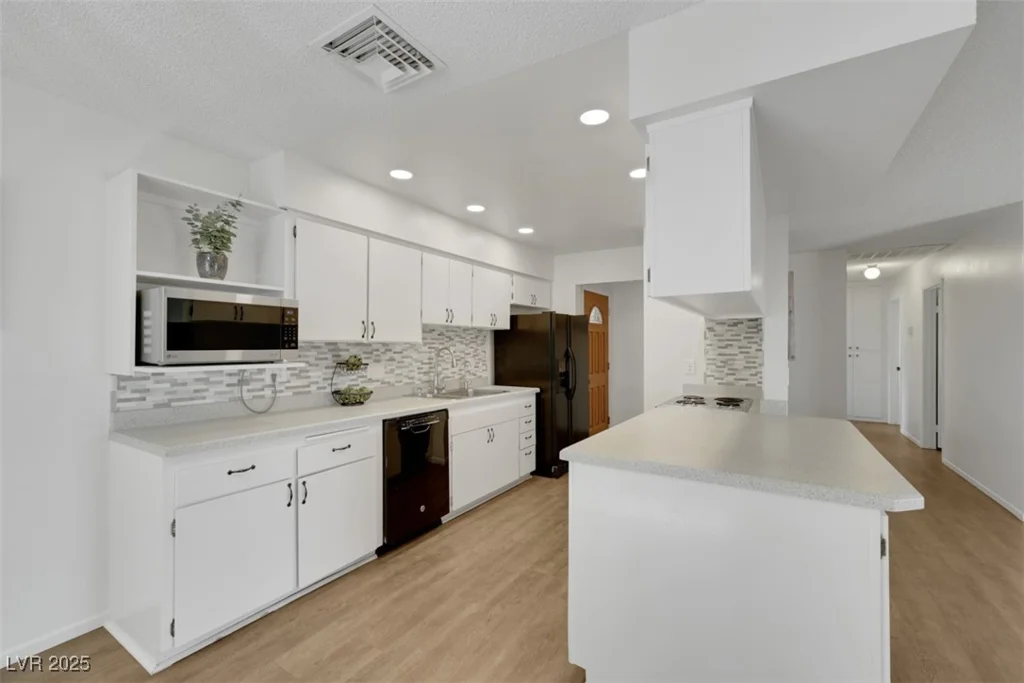 415 Emerald, Henderson, NV 89002