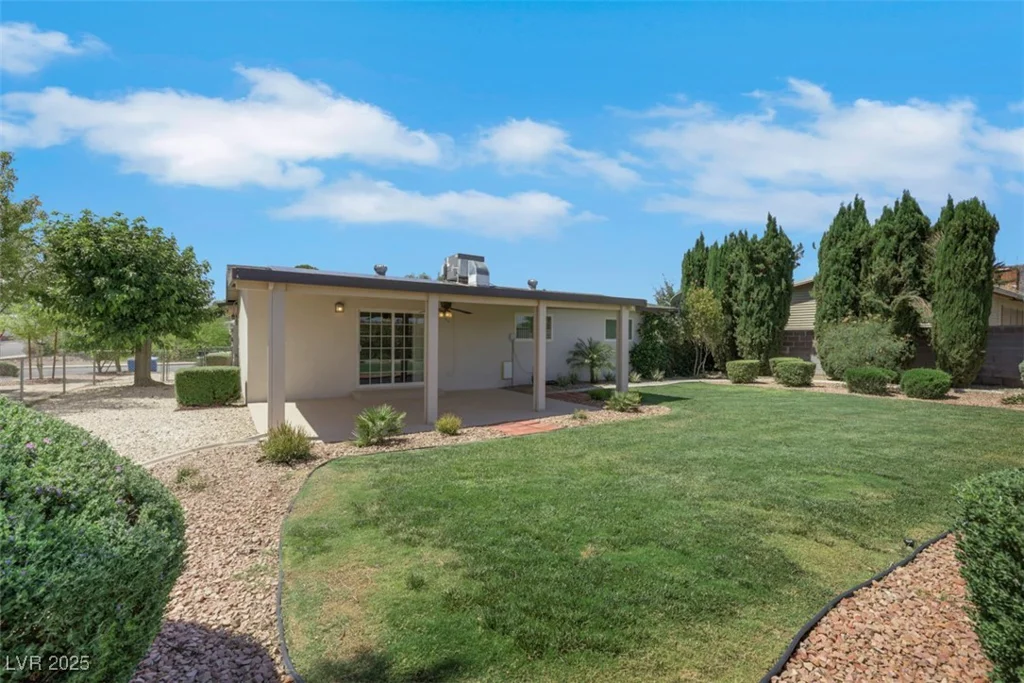 415 Emerald, Henderson, NV 89002