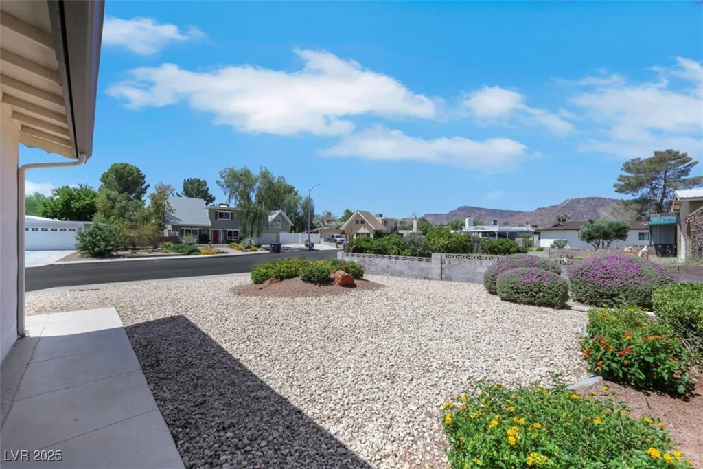 415 Emerald, Henderson, NV 89002