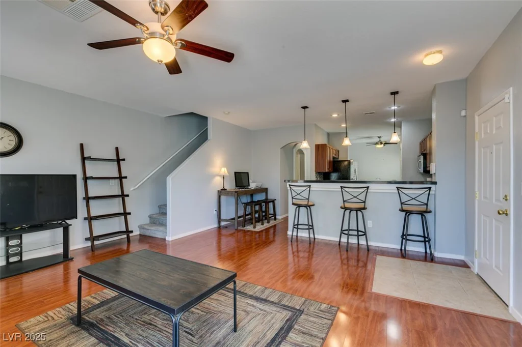 9362 Straw Hays, Las Vegas, NV 89178