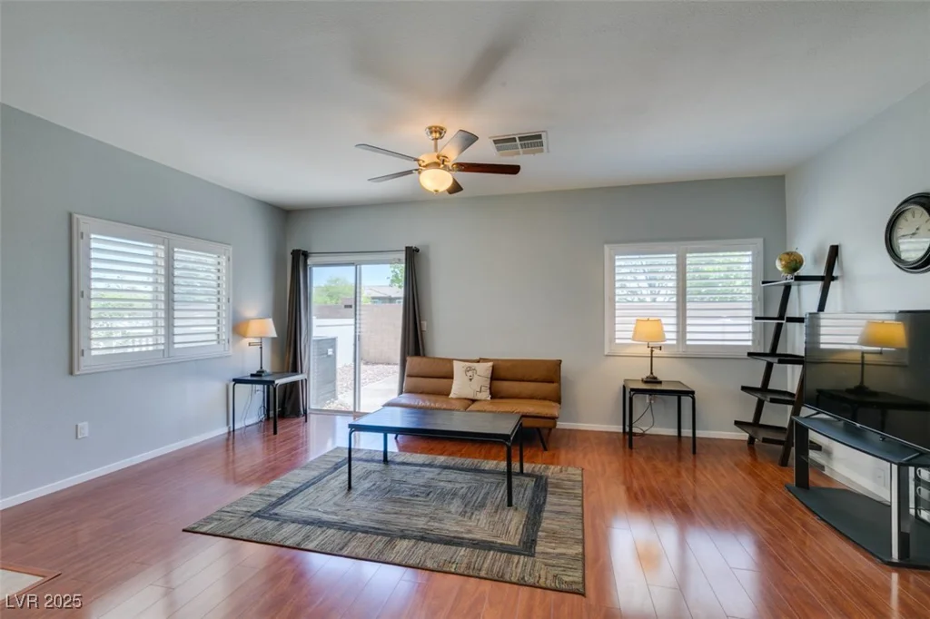 9362 Straw Hays, Las Vegas, NV 89178