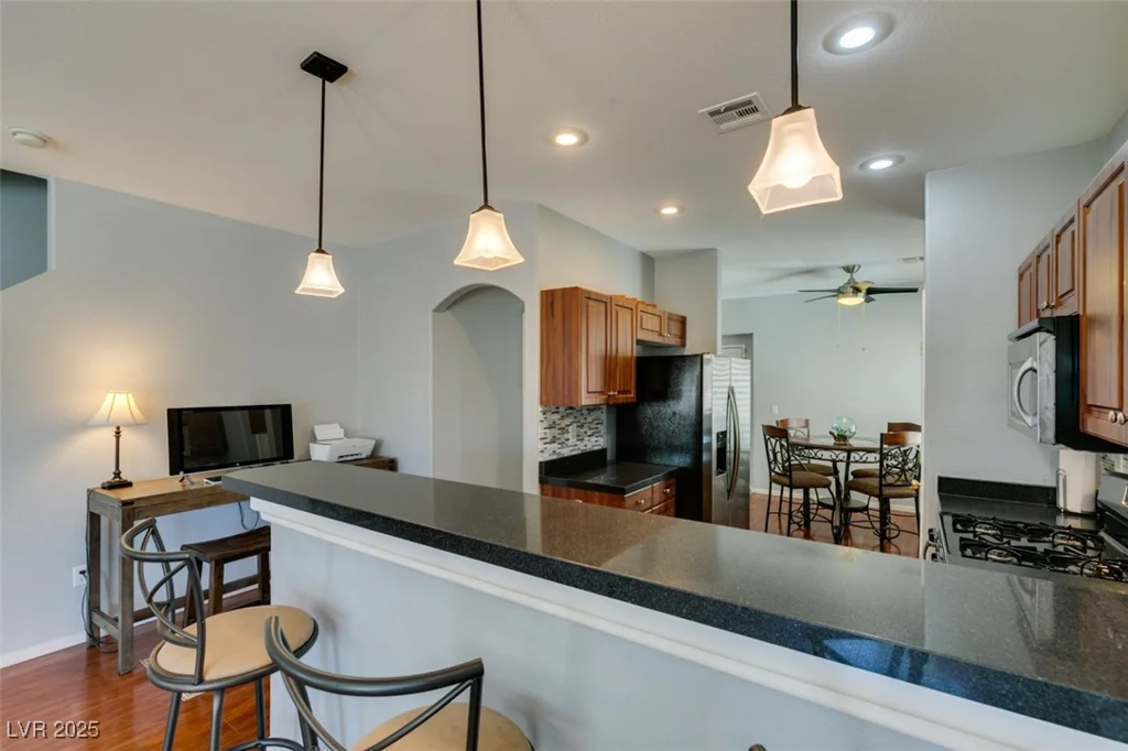 9362 Straw Hays, Las Vegas, NV 89178