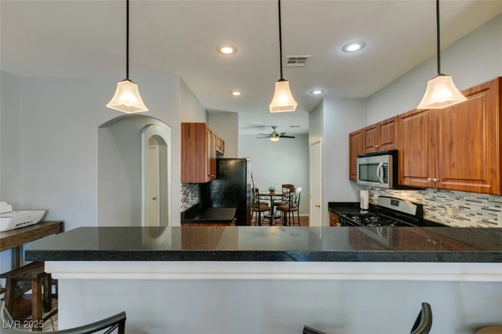 9362 Straw Hays, Las Vegas, NV 89178