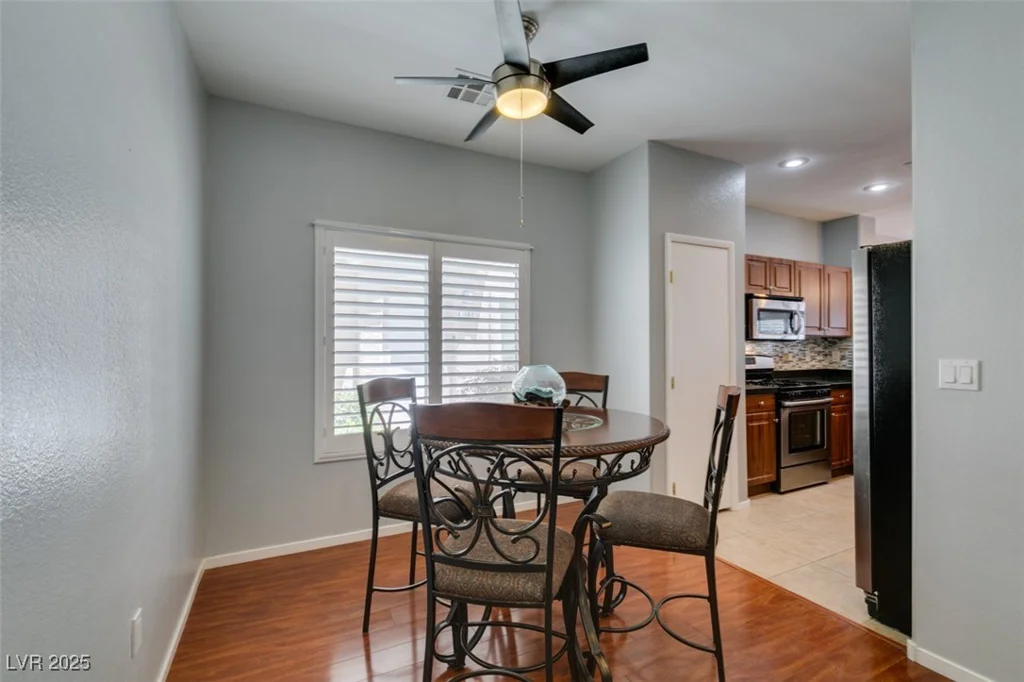 9362 Straw Hays, Las Vegas, NV 89178