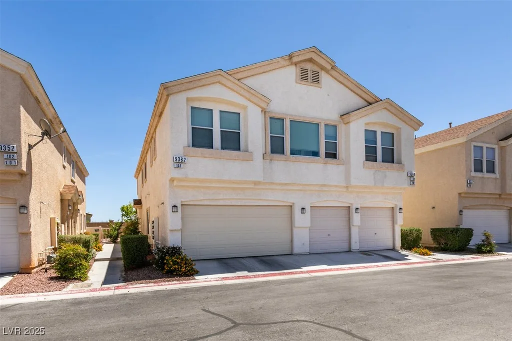 9362 Straw Hays, Las Vegas, NV 89178