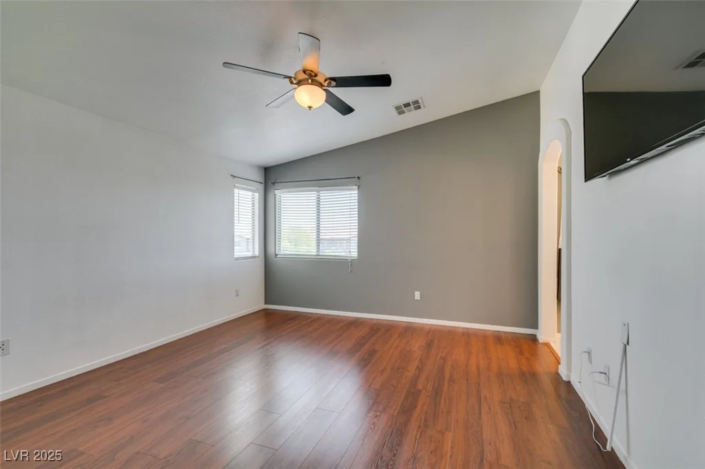9362 Straw Hays, Las Vegas, NV 89178