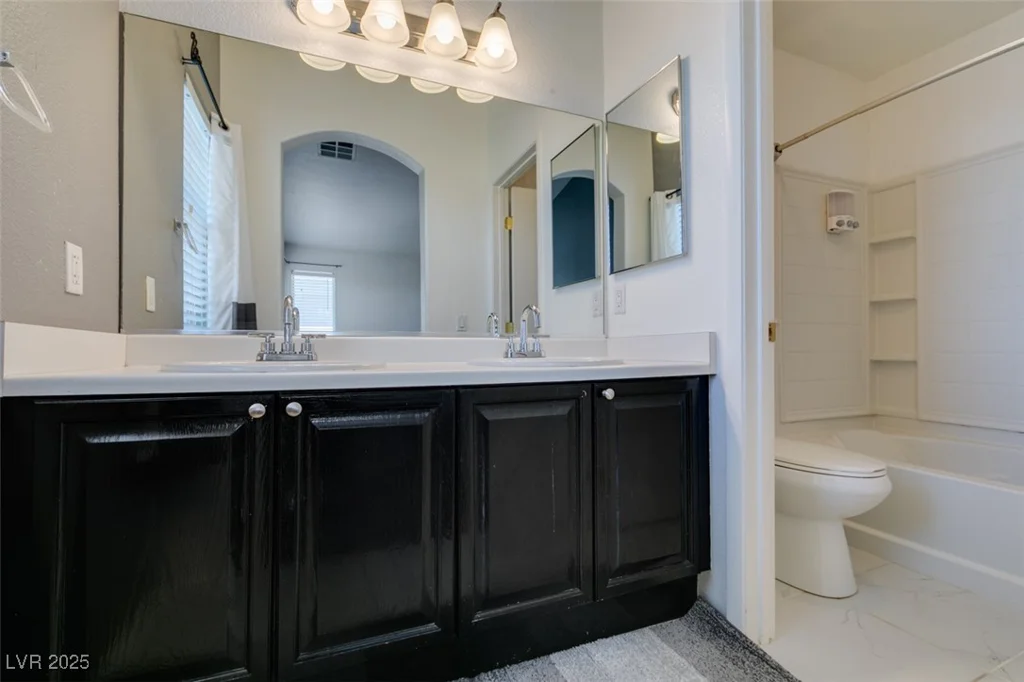 9362 Straw Hays, Las Vegas, NV 89178