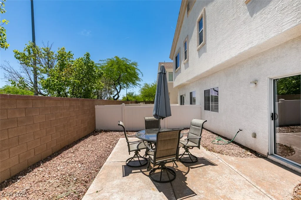 9362 Straw Hays, Las Vegas, NV 89178