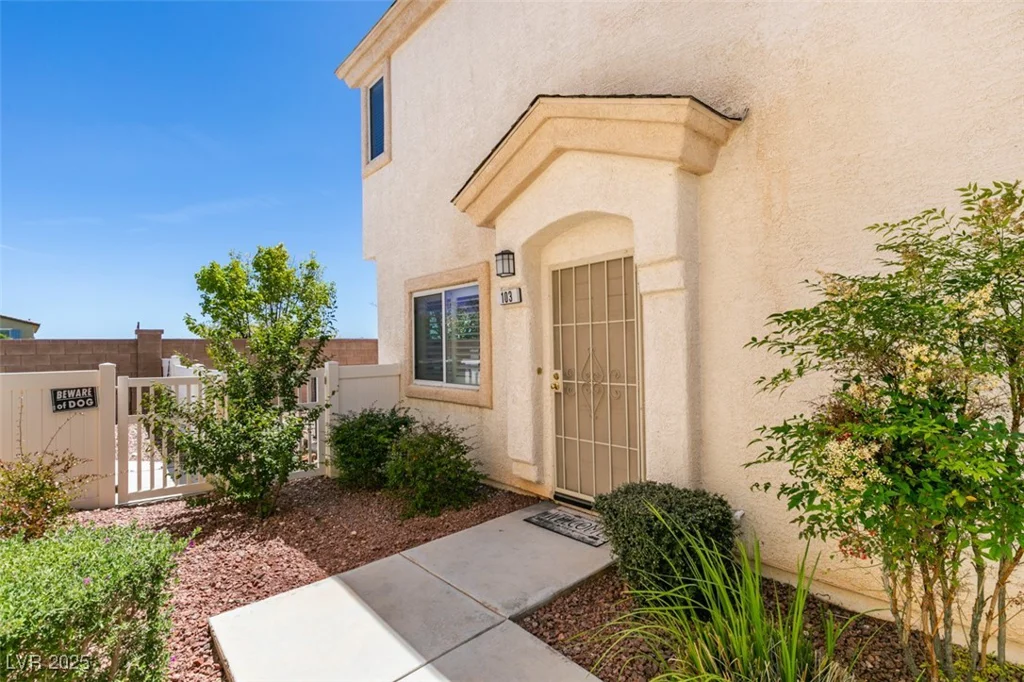 9362 Straw Hays, Las Vegas, NV 89178