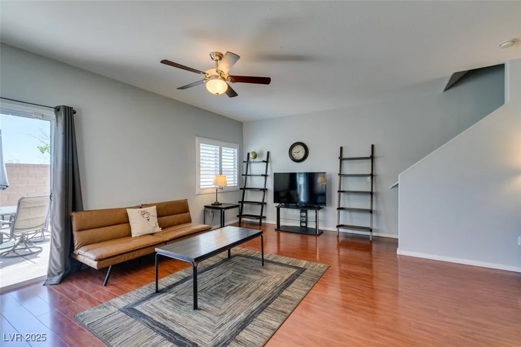 9362 Straw Hays, Las Vegas, NV 89178