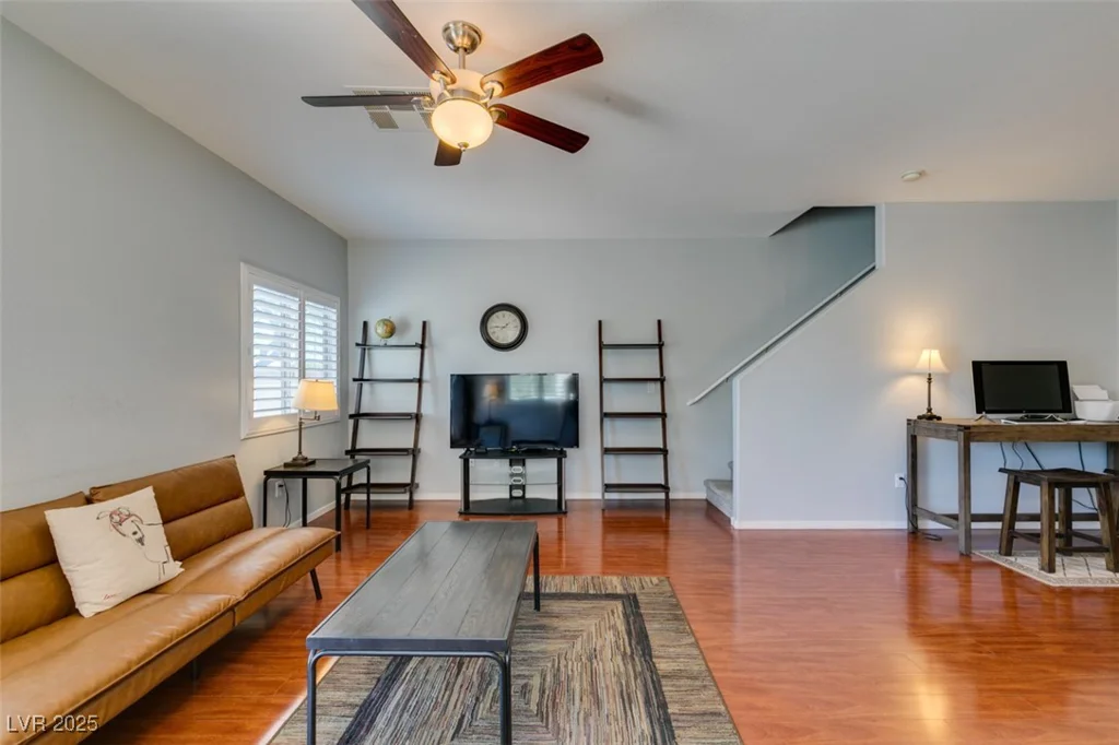 9362 Straw Hays, Las Vegas, NV 89178