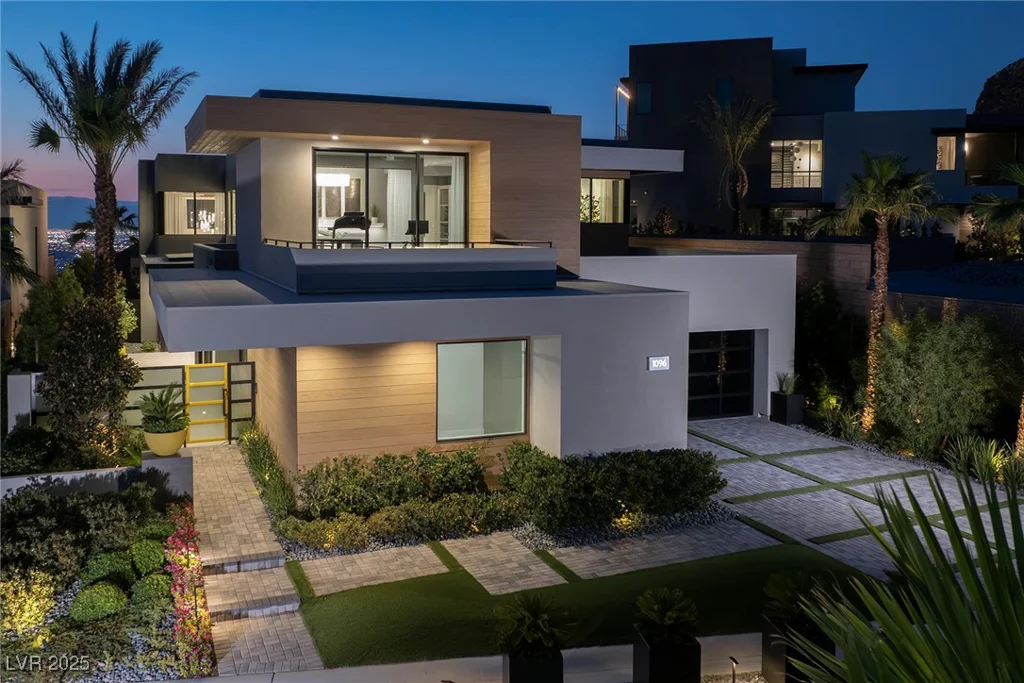 523 Overlook Rim, Henderson, NV 89012