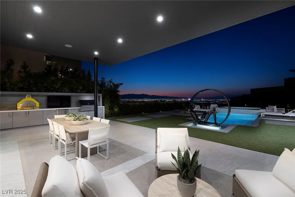 523 Overlook Rim, Henderson, NV 89012