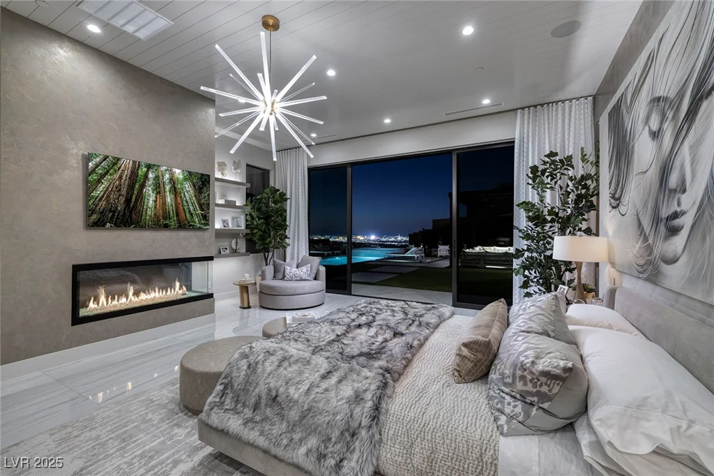 523 Overlook Rim, Henderson, NV 89012