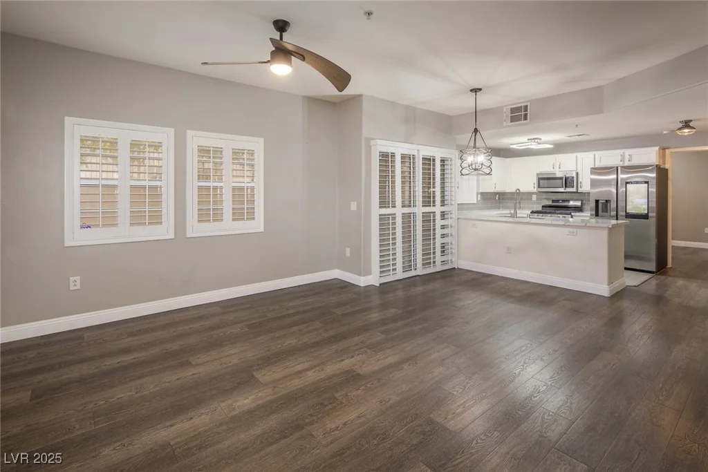 10291 Delta View, Las Vegas, NV 89129