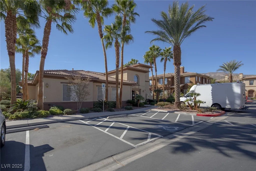 10291 Delta View, Las Vegas, NV 89129
