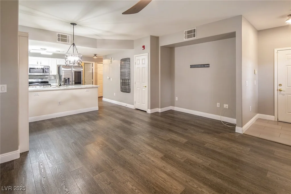 10291 Delta View, Las Vegas, NV 89129