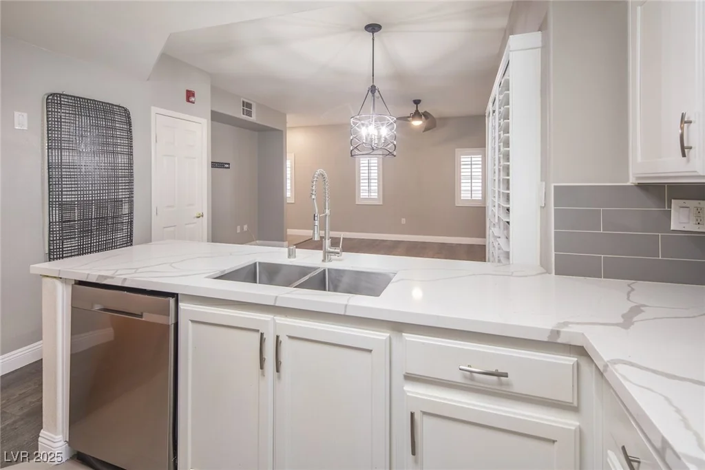 10291 Delta View, Las Vegas, NV 89129
