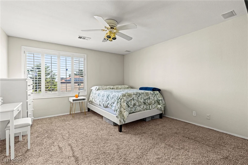 2080 Silver Breeze, Las Vegas, NV 89183