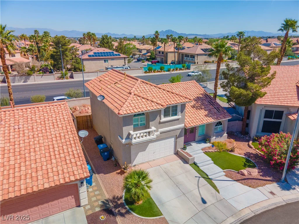 2080 Silver Breeze, Las Vegas, NV 89183