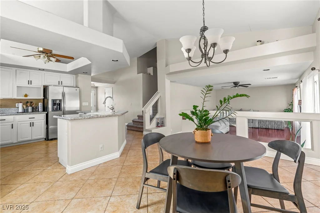 2080 Silver Breeze, Las Vegas, NV 89183