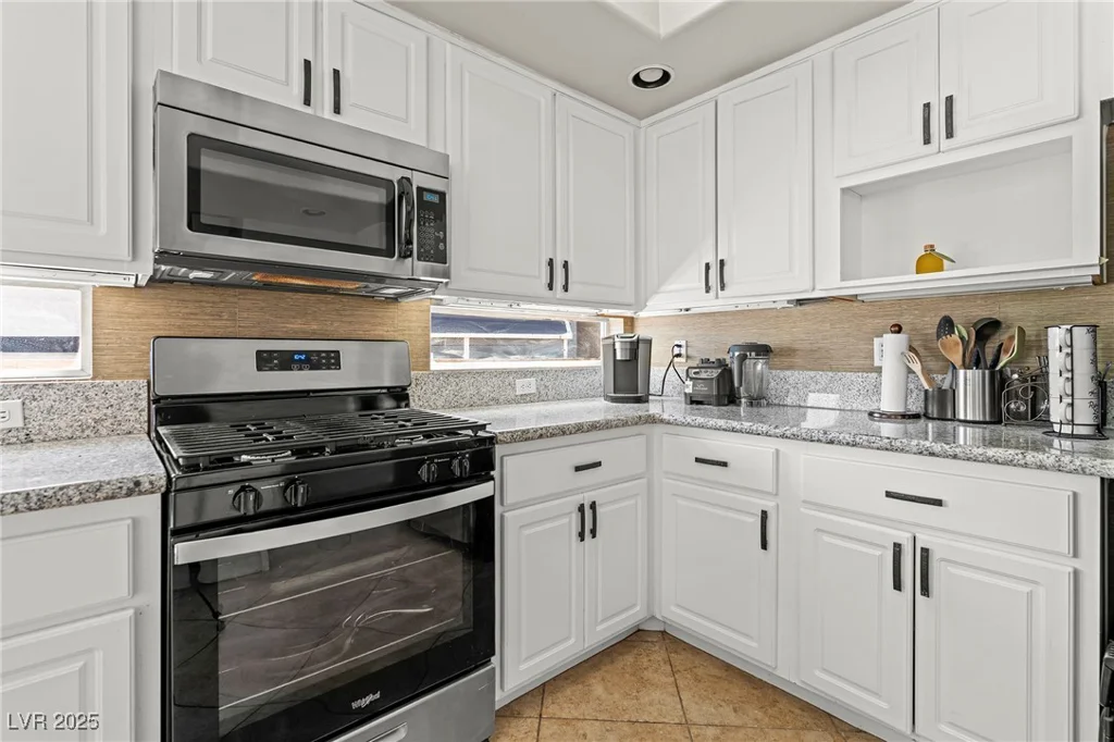 2080 Silver Breeze, Las Vegas, NV 89183
