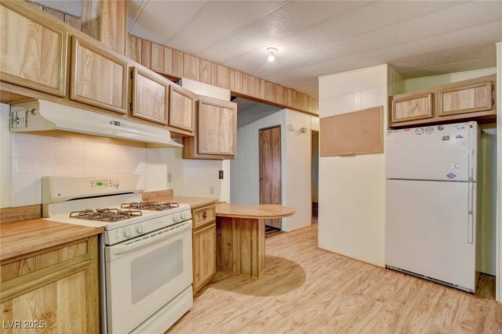 3418 Gulf Shores, Las Vegas, NV 89122