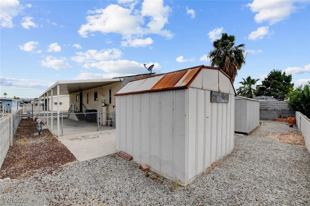 3418 Gulf Shores, Las Vegas, NV 89122
