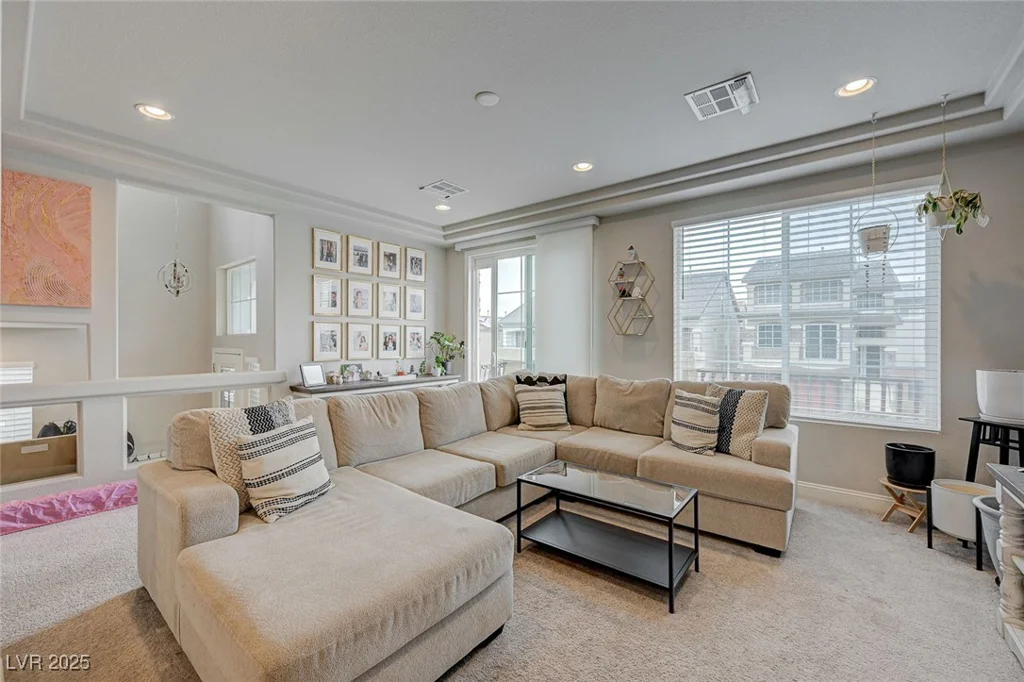 9835 Fox Estate, Las Vegas, NV 89141