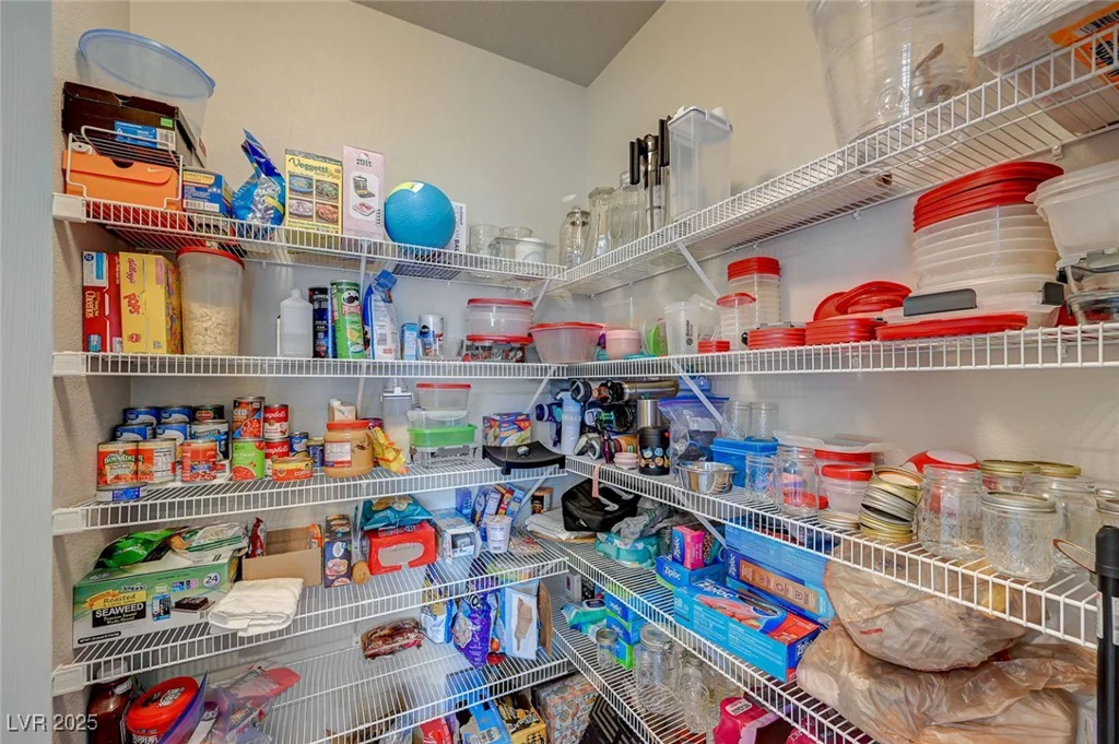 9835 Fox Estate, Las Vegas, NV 89141