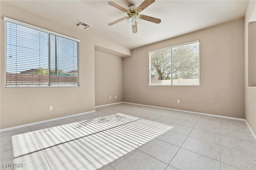 6804 Tropicaire, Las Vegas, NV 89149