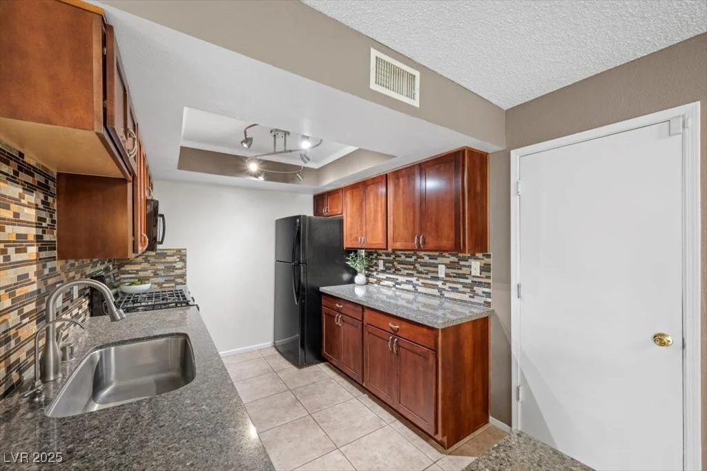 2995 Sunset, Las Vegas, NV 89120