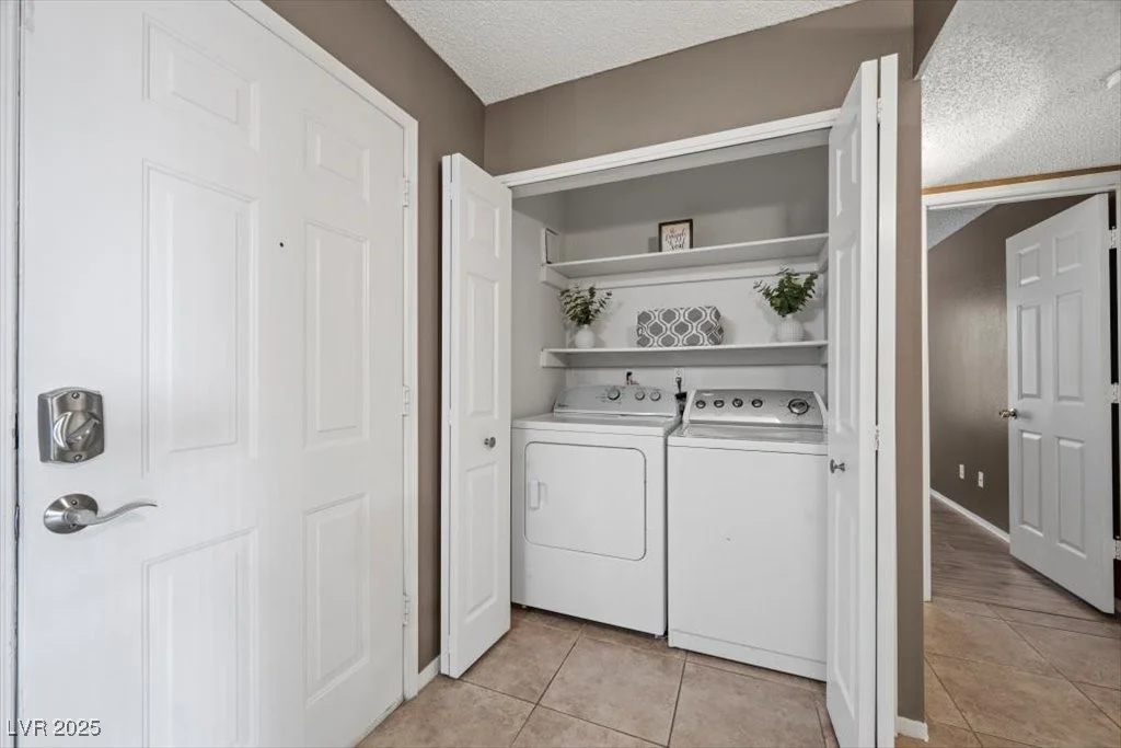 2995 Sunset, Las Vegas, NV 89120