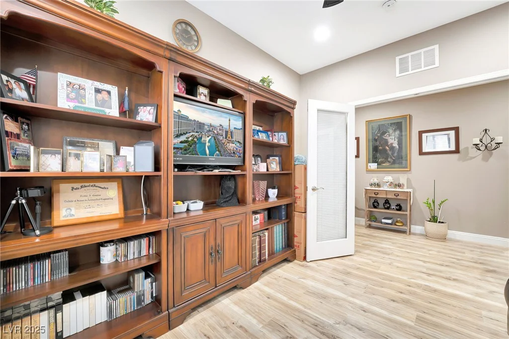 10247 Jamapa, Las Vegas, NV 89178